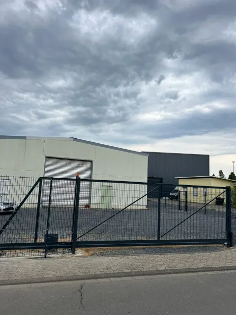 Industriezaun in Augsburg - fachgerechte Ausführung vor Ort